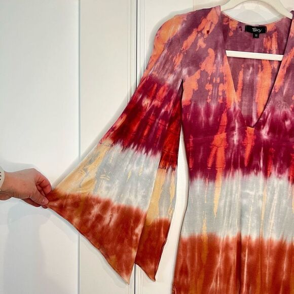 Sky Women’s Small Eliska Fire Striped Mini Dress 3/4 Sleeve Deep Cut USA - Picture 8 of 13